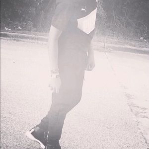 Meet your Posher, Jakevion